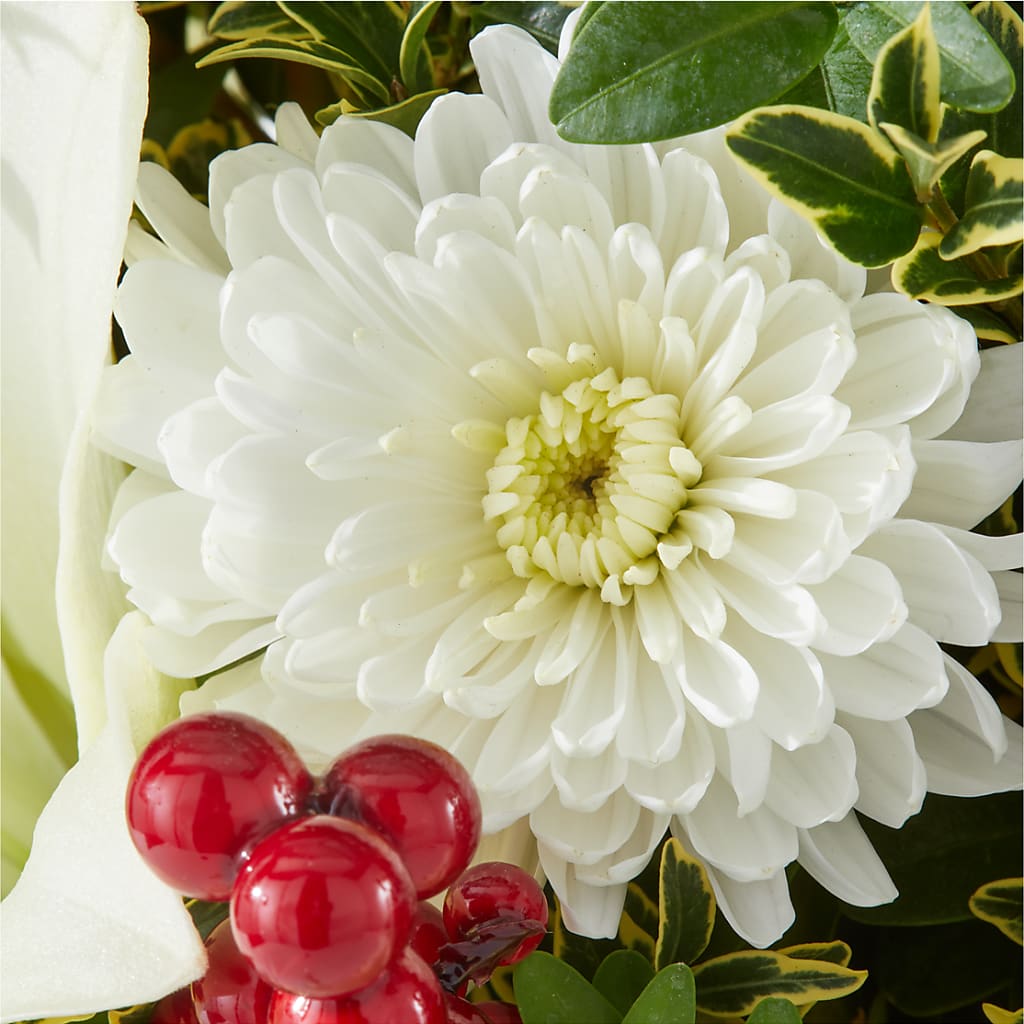 Festive Moments Tree –  Blossom Flowers And Gift, Lauderhill FL