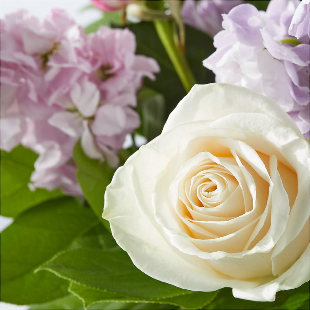 Springtime Spritz Bouquet –  Blossom Flowers And Gift, Lauderhill FL