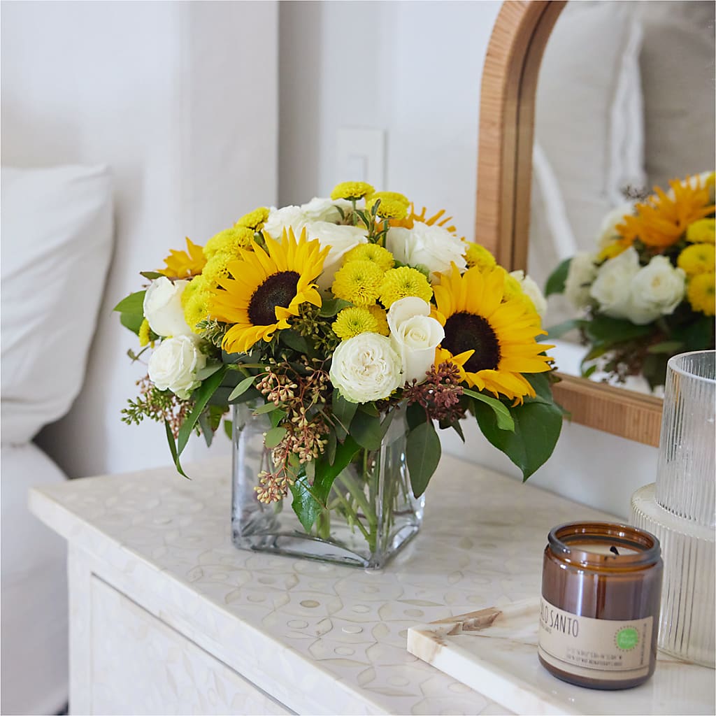 Luminous Morning Bouquet –  Blossom Flowers And Gift, Lauderhill FL