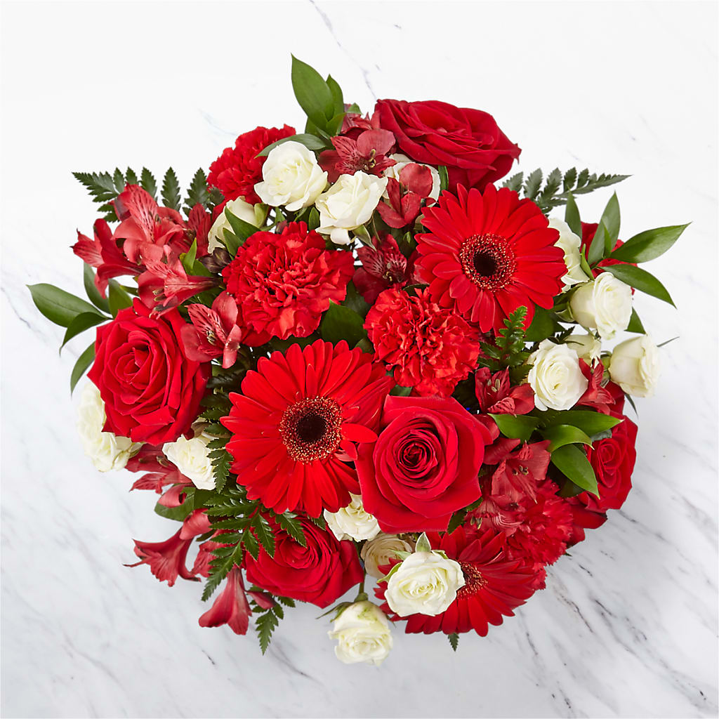Hearts Embrace Bouquet –  Blossom Flowers And Gift, Lauderhill FL