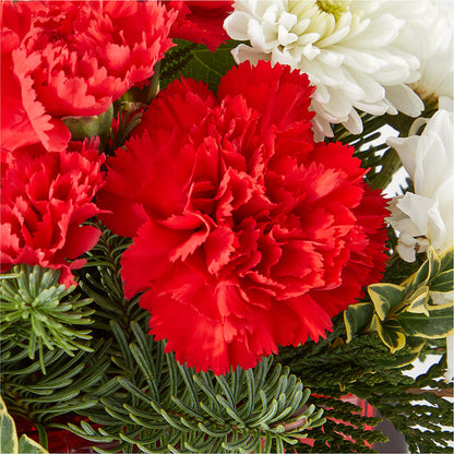 Christmas Market Bouquet –  Blossom Flowers And Gift, Lauderhill FL
