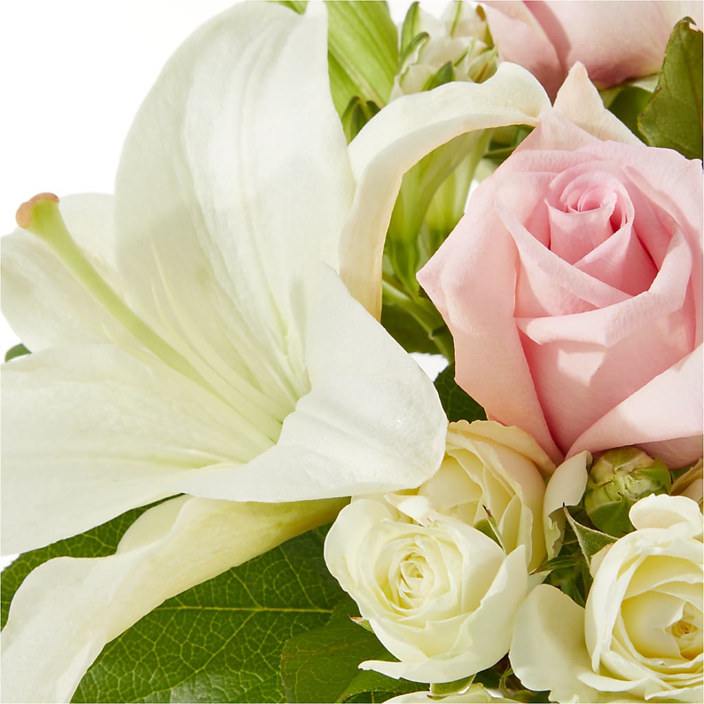 Kindhearted Bouquet –  Blossom Flowers And Gift, Lauderhill FL