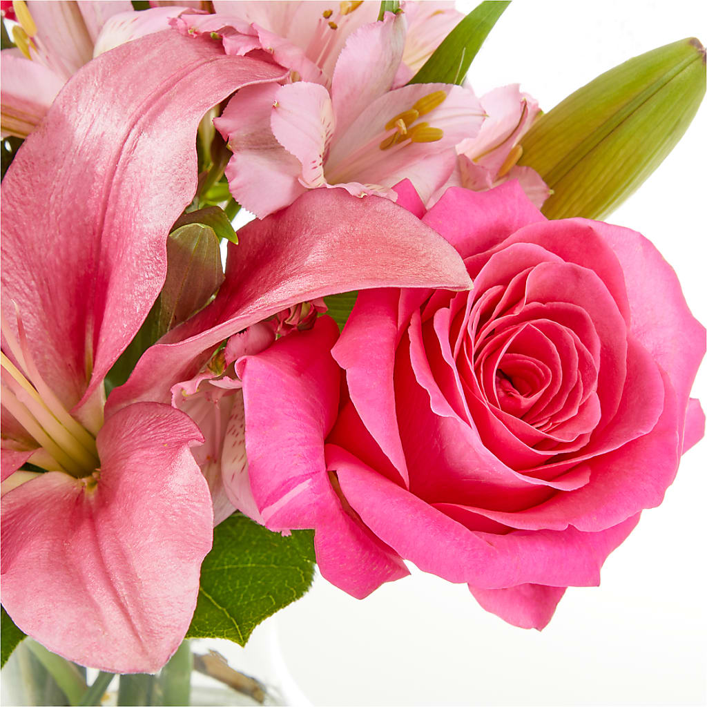 Lots of Love Bouquet –  Blossom Flowers And Gift, Lauderhill FL